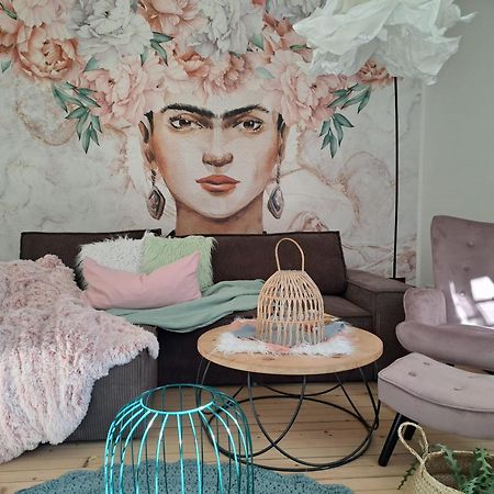 Apartment Wildflower In Privatvilla Im Herzen Merans 外观 照片