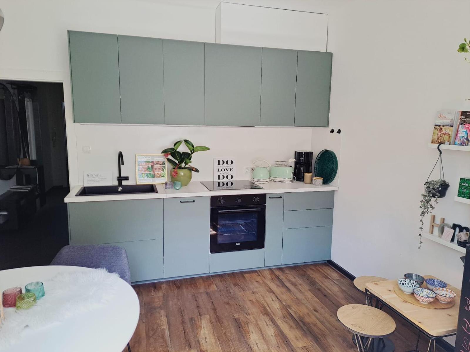 Apartment Wildflower In Privatvilla Im Herzen Merans 外观 照片