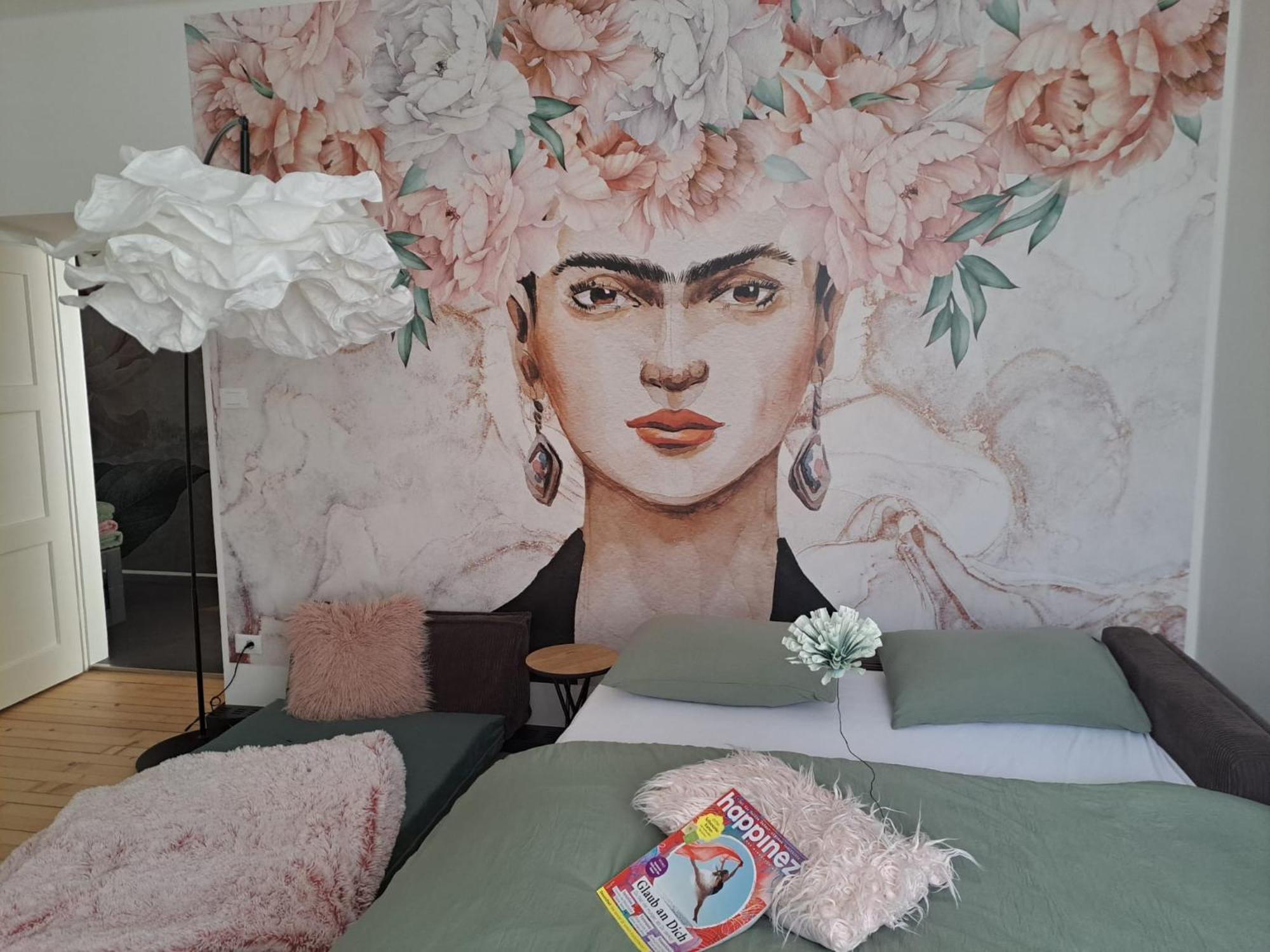 Apartment Wildflower In Privatvilla Im Herzen Merans 外观 照片
