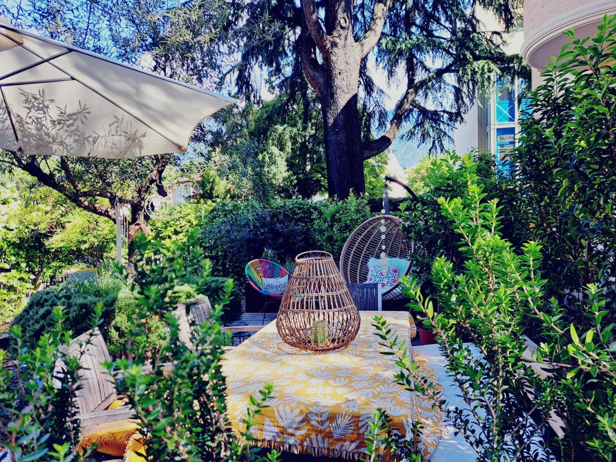Apartment Wildflower In Privatvilla Im Herzen Merans 外观 照片