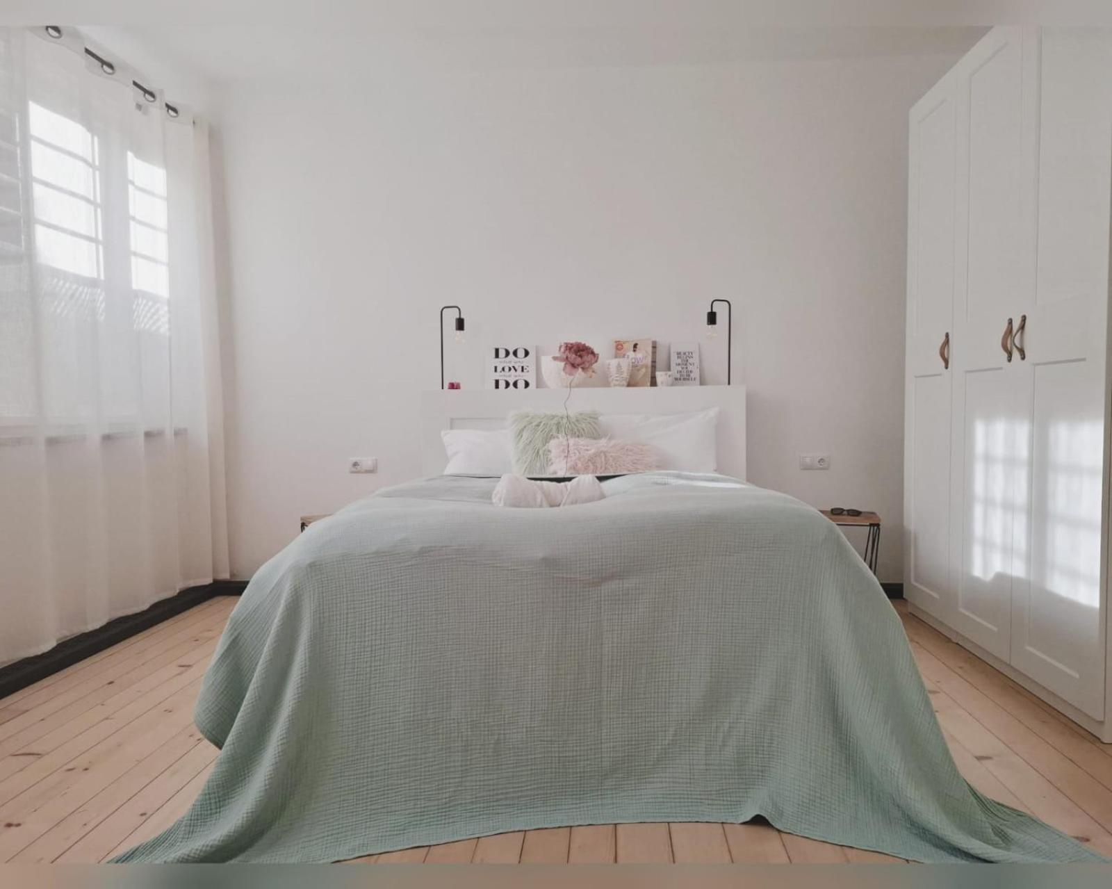 Apartment Wildflower In Privatvilla Im Herzen Merans 外观 照片
